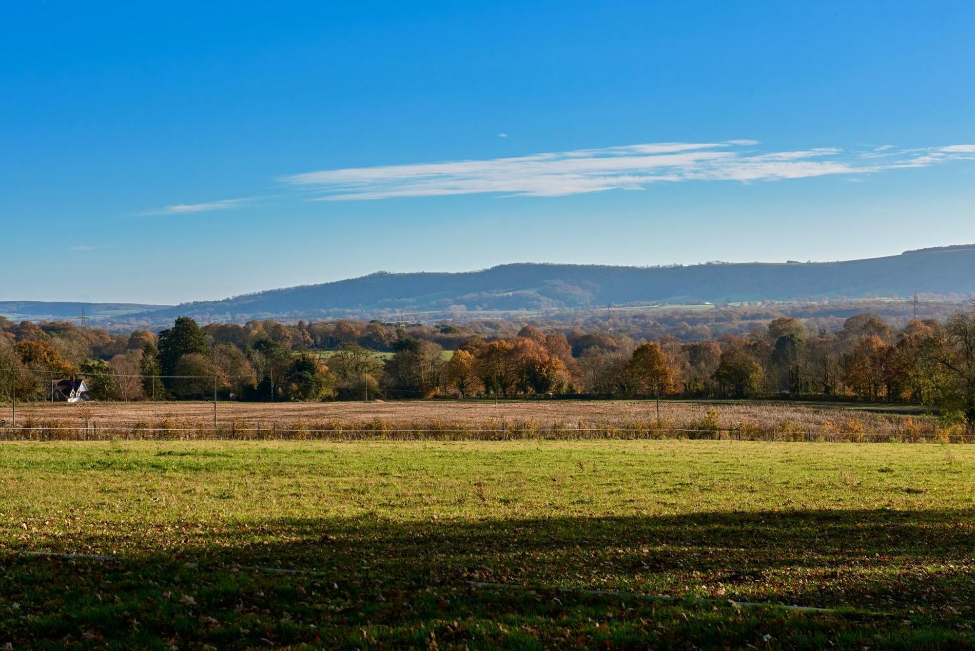 Stunning Cabin With Incredible Views Near Goodwood Rogate Dış mekan fotoğraf